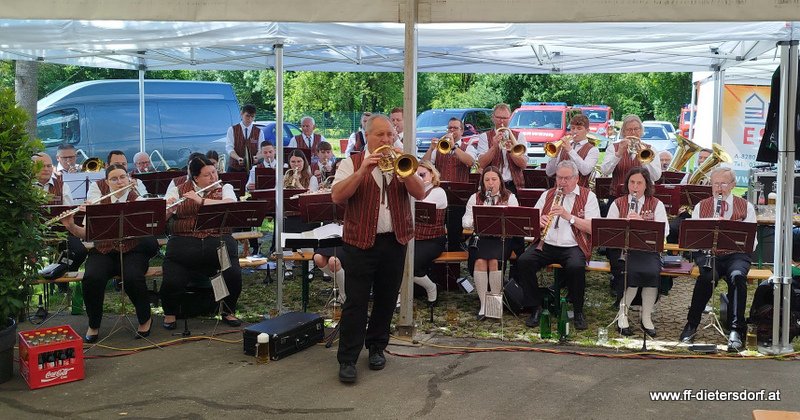 Frühschoppen in Dietersdorf